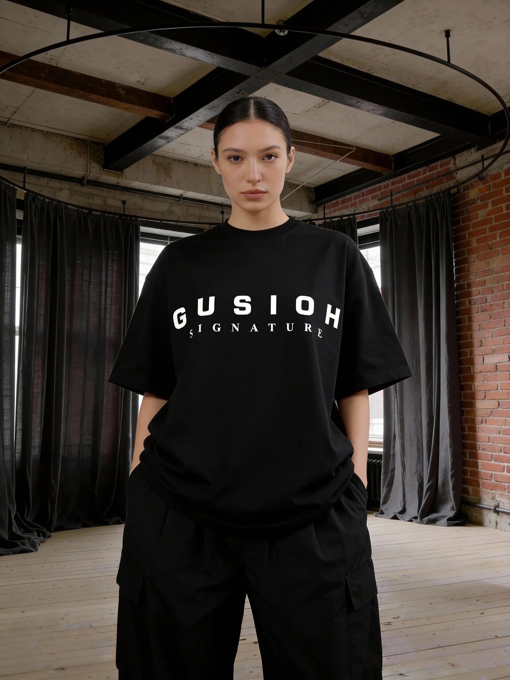 Unisex signature logo tee